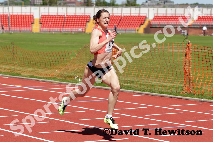 Samantha Coleby (Durham City) 200 metres.